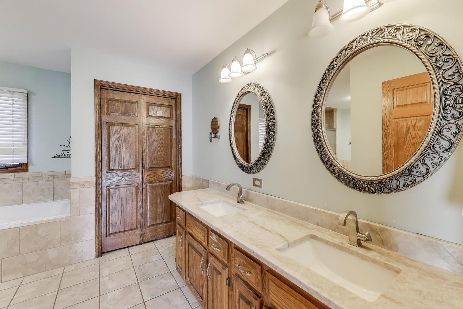 10646 Willow Avenue Mokena IL 60448