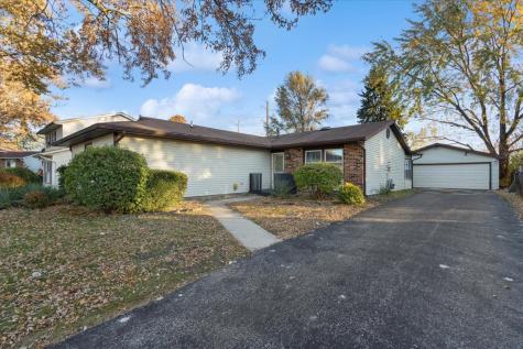 809 Oakton Avenue Romeoville IL 60446