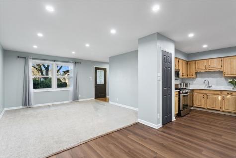 809 Oakton Avenue Romeoville IL 60446