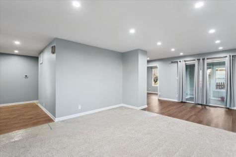 809 Oakton Avenue Romeoville IL 60446