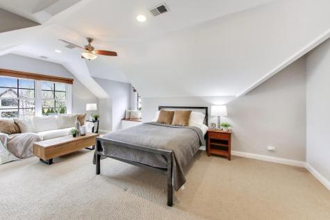 2214 Ash Lane Northbrook IL 60062