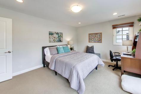 2214 Ash Lane Northbrook IL 60062
