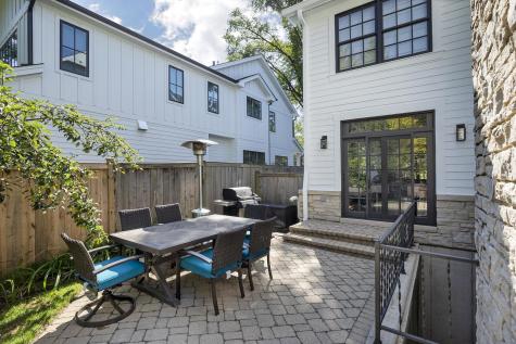 2214 Ash Lane Northbrook IL 60062