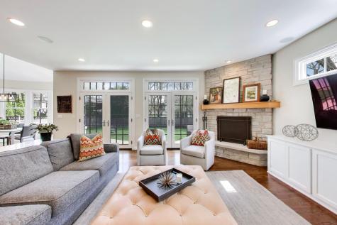 2214 Ash Lane Northbrook IL 60062