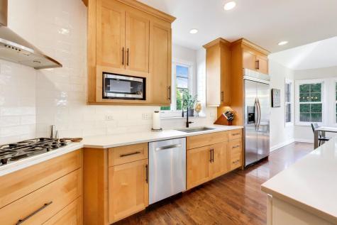 2214 Ash Lane Northbrook IL 60062