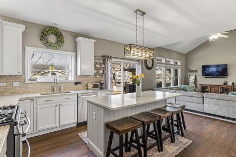 31696 North Borre Drive Lakemoor IL 60051