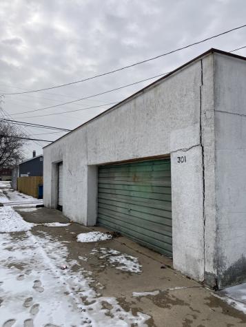 301 156TH Street Calumet City IL 60409