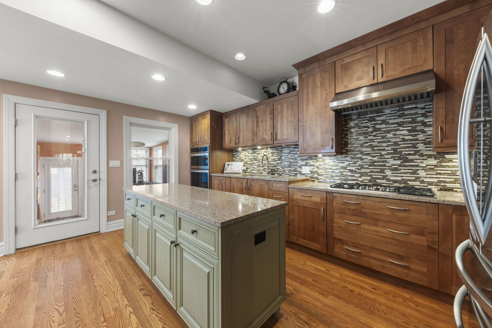 5136 West Winona Street Chicago IL 60630