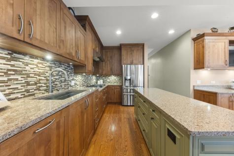 5136 West Winona Street Chicago IL 60630