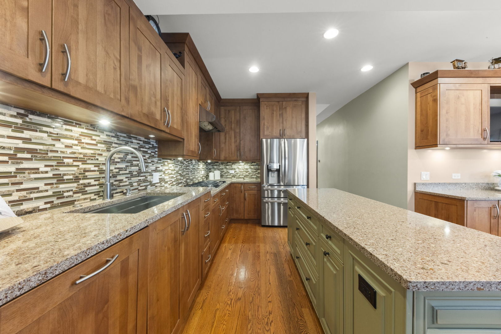 5136 West Winona Street Chicago IL 60630