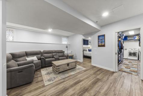 5136 West Winona Street Chicago IL 60630