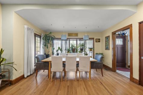 5136 West Winona Street Chicago IL 60630