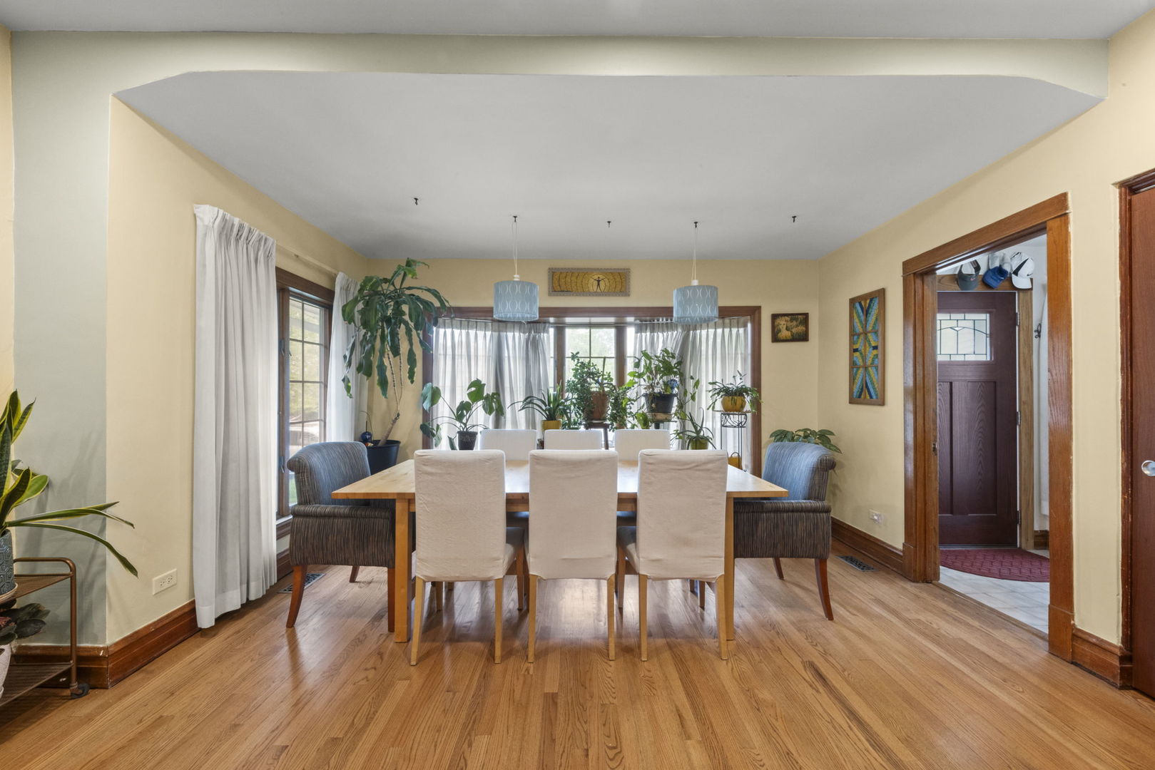 5136 West Winona Street Chicago IL 60630