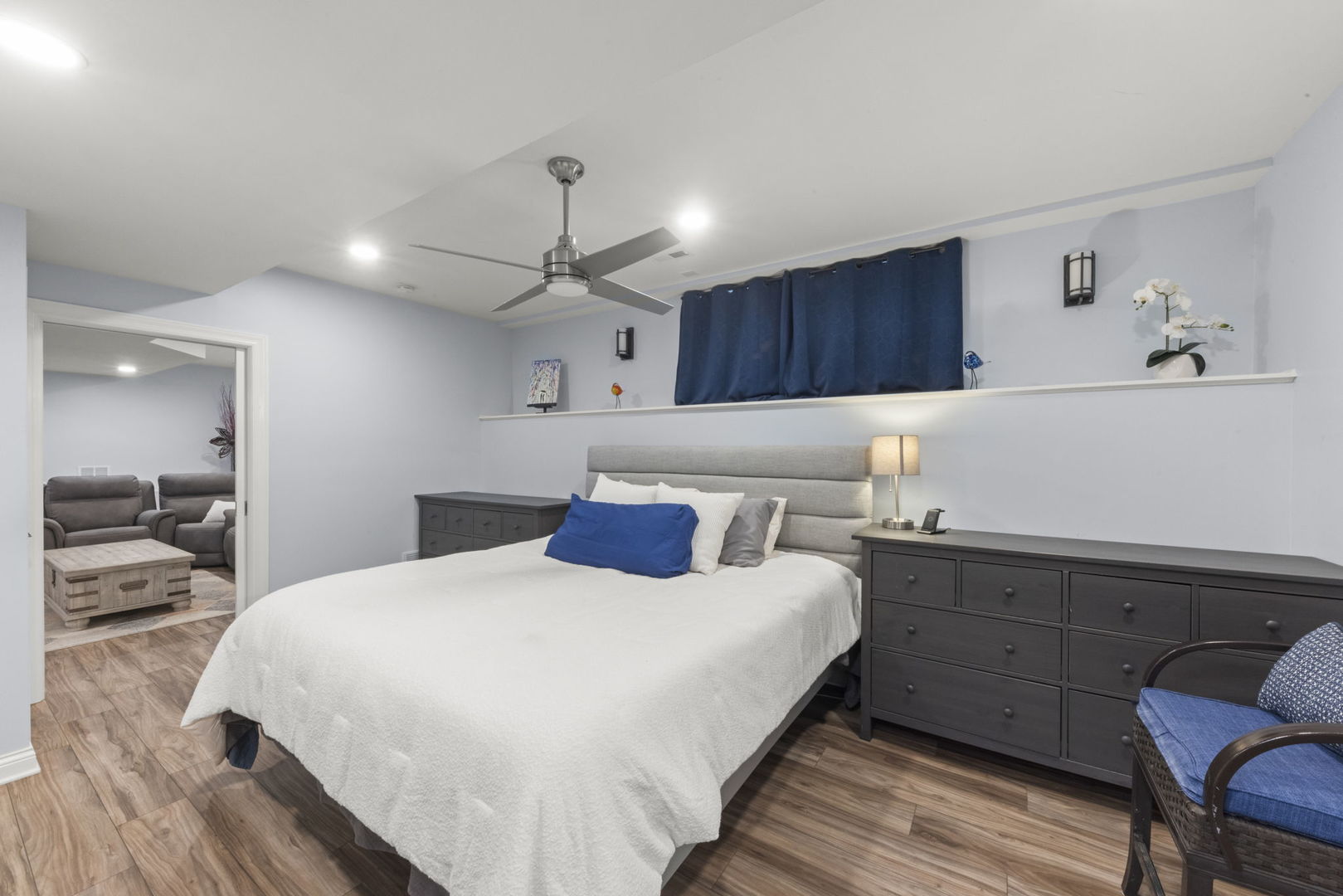 5136 West Winona Street Chicago IL 60630