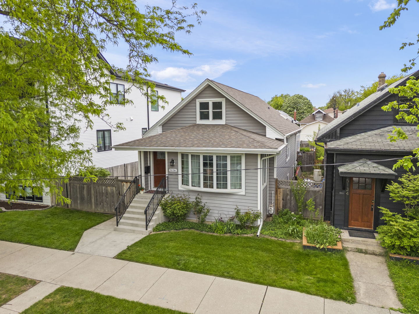 5136 West Winona Street Chicago IL 60630