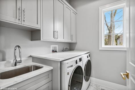 3293 Doriann Court Northbrook IL 60062