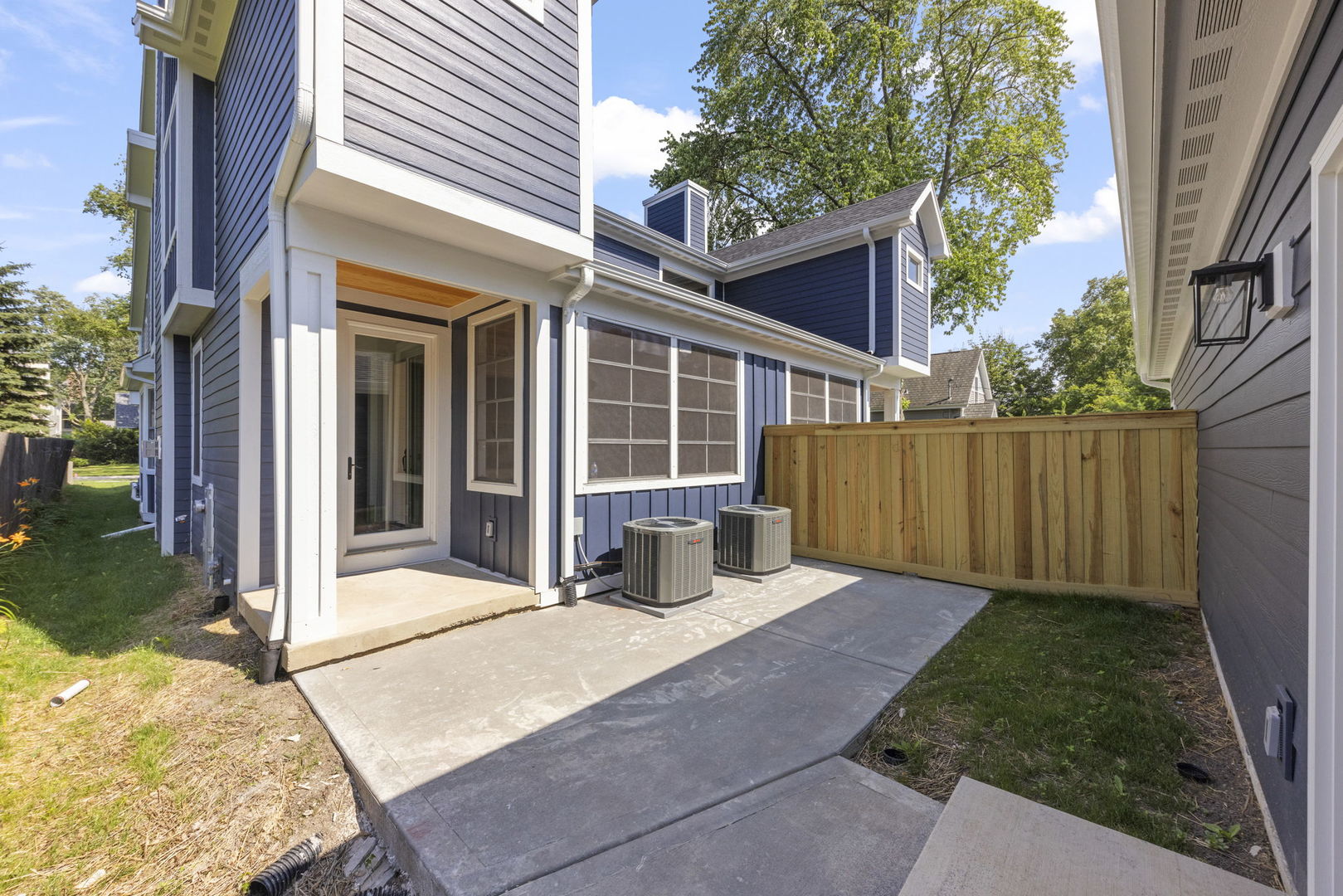 717 North Brainard Street Naperville IL 60563