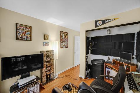 16913 Western Avenue Hazel Crest IL 60429