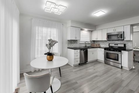 158 Jefferson Lane Streamwood IL 60107