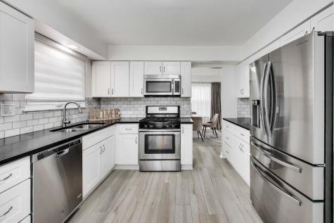 158 Jefferson Lane Streamwood IL 60107