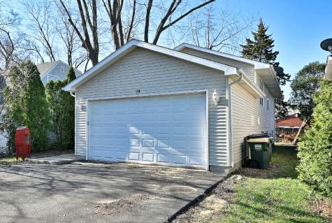 19 East Pineview Drive Round Lake Park IL 60073