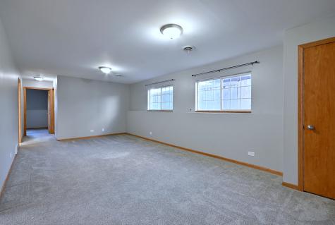19 East Pineview Drive Round Lake Park IL 60073