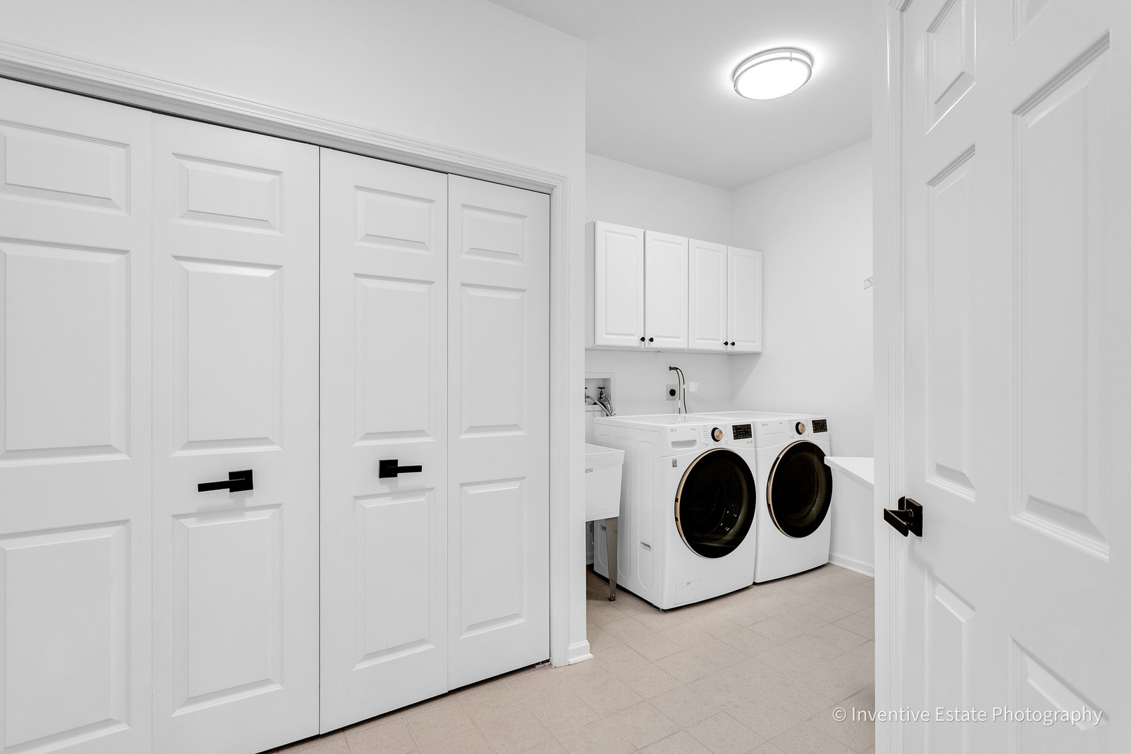 2341 Courtland Court Aurora IL 60502