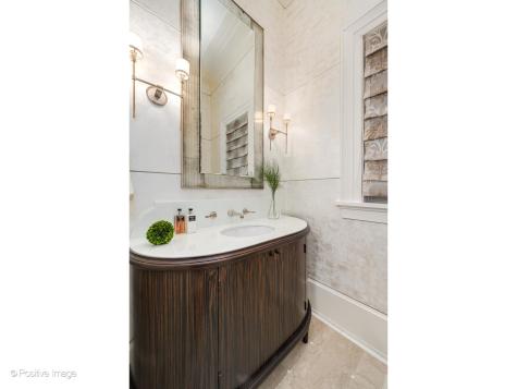 1853 North Burling Street Chicago IL 60614