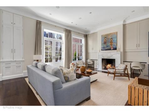 1853 North Burling Street Chicago IL 60614