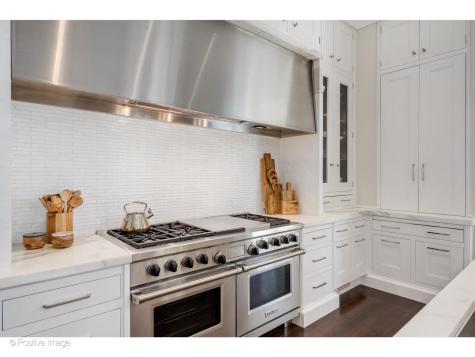 1853 North Burling Street Chicago IL 60614