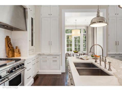 1853 North Burling Street Chicago IL 60614