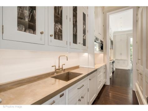 1853 North Burling Street Chicago IL 60614