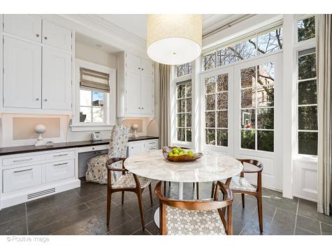 1853 North Burling Street Chicago IL 60614