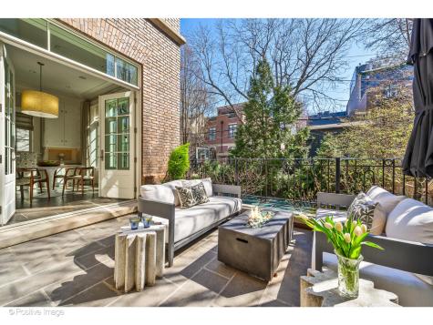 1853 North Burling Street Chicago IL 60614