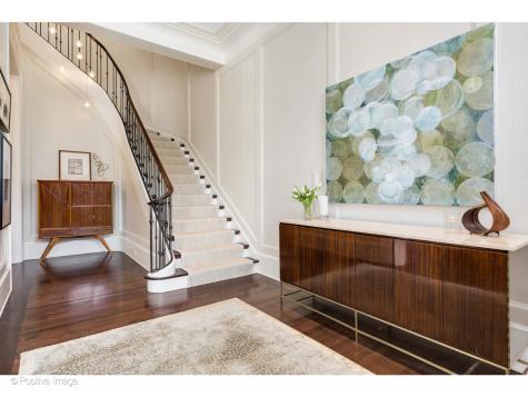 1853 North Burling Street Chicago IL 60614