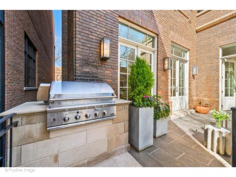 1853 North Burling Street Chicago IL 60614