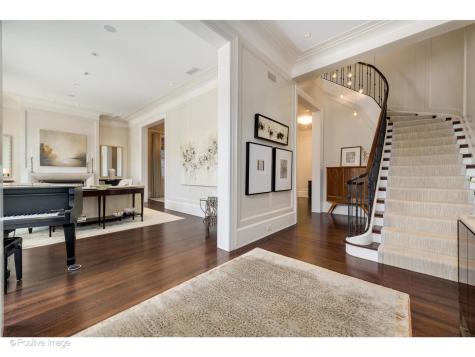 1853 North Burling Street Chicago IL 60614