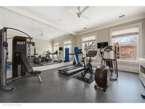 1853 North Burling Street Chicago IL 60614