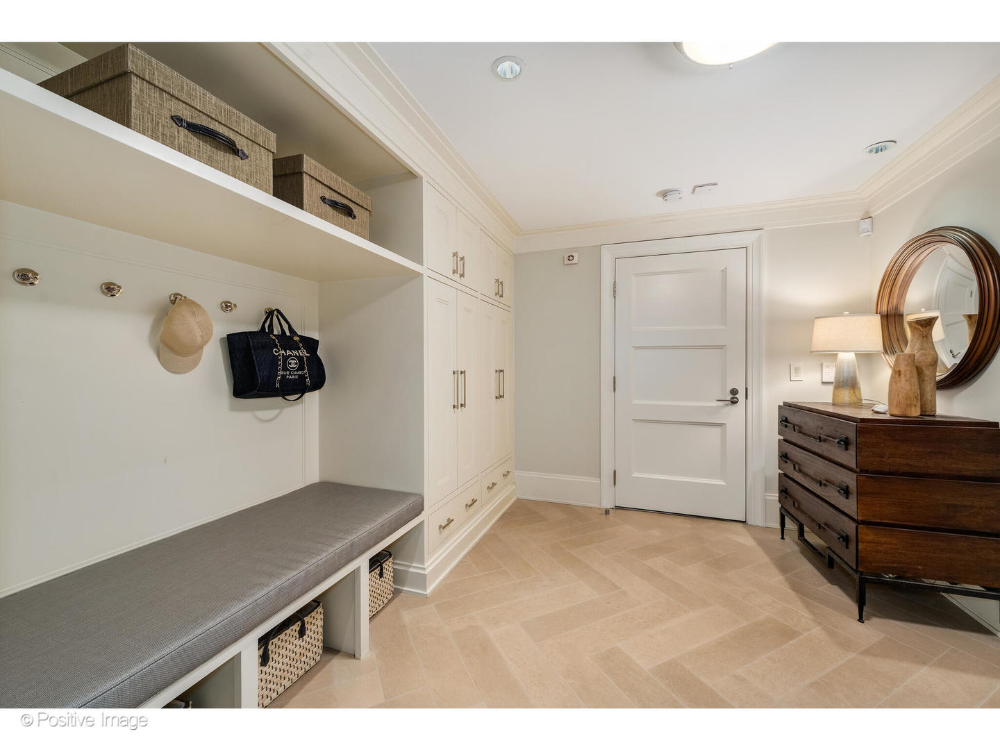 1853 North Burling Street Chicago IL 60614