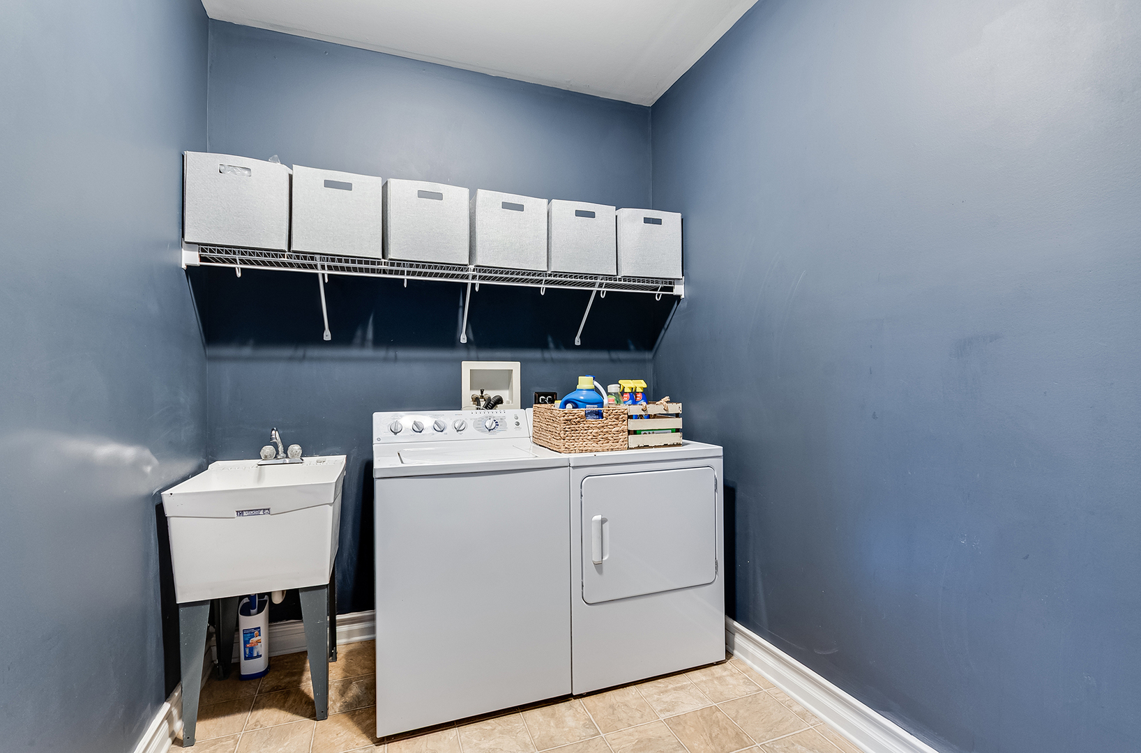 2315 Pagosa Springs Drive Aurora IL 60503