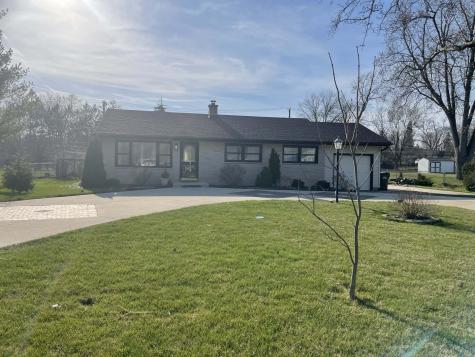 1516 Sunset Drive Schaumburg IL 60193