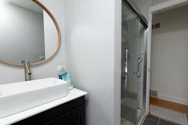 1516 Sunset Drive Schaumburg IL 60193