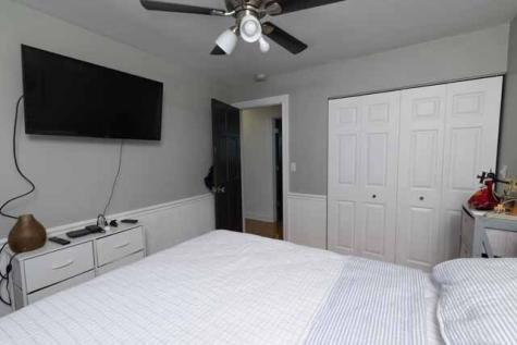 1516 Sunset Drive Schaumburg IL 60193