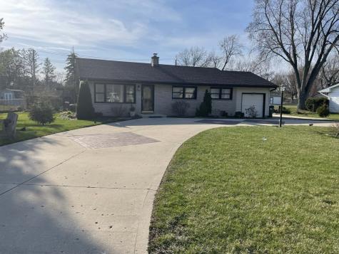 1516 Sunset Drive Schaumburg IL 60193