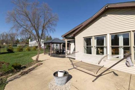 1516 Sunset Drive Schaumburg IL 60193