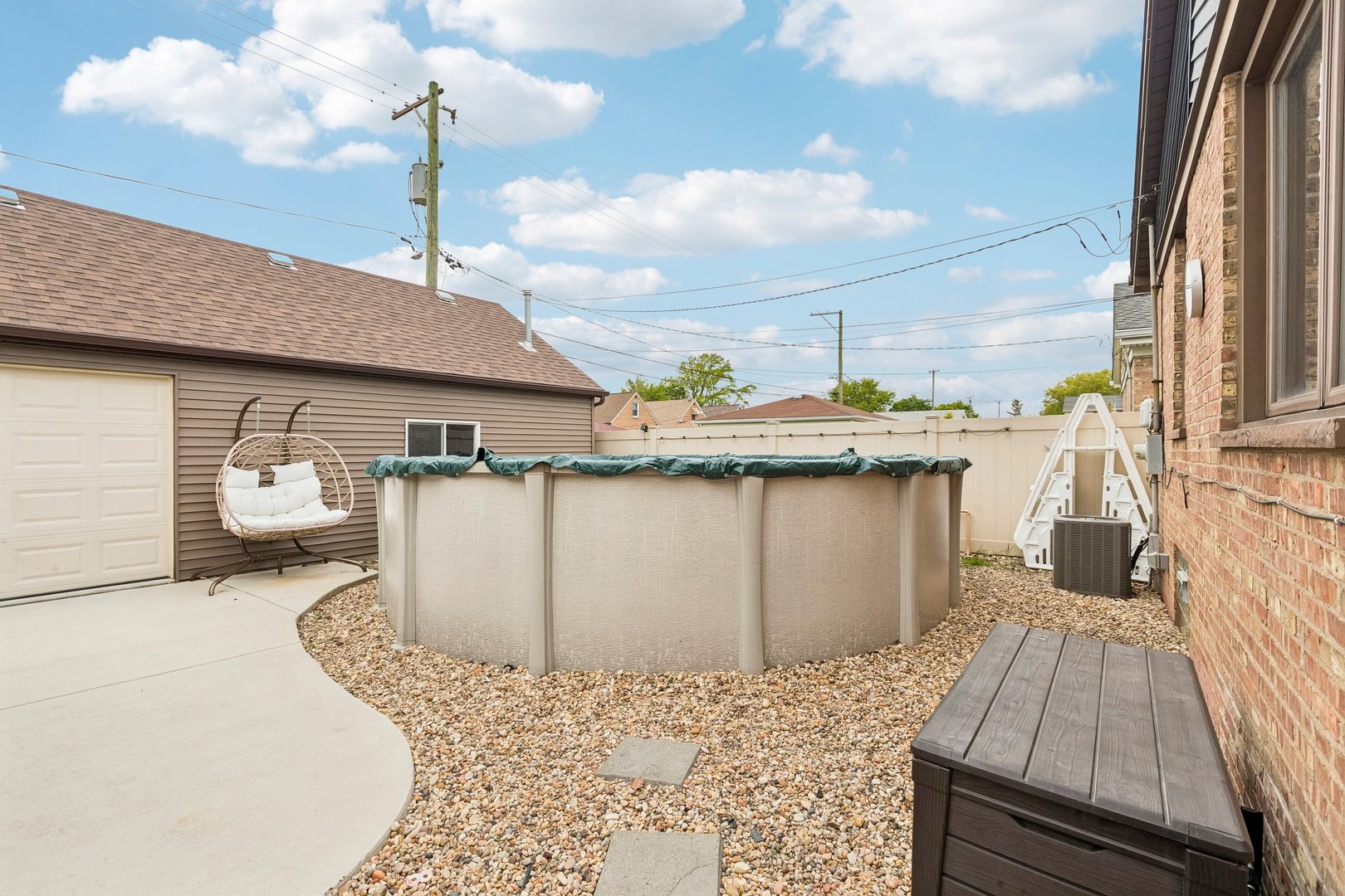 5742 South Rutherford Avenue Chicago IL 60638