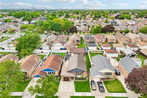 5742 South Rutherford Avenue Chicago IL 60638
