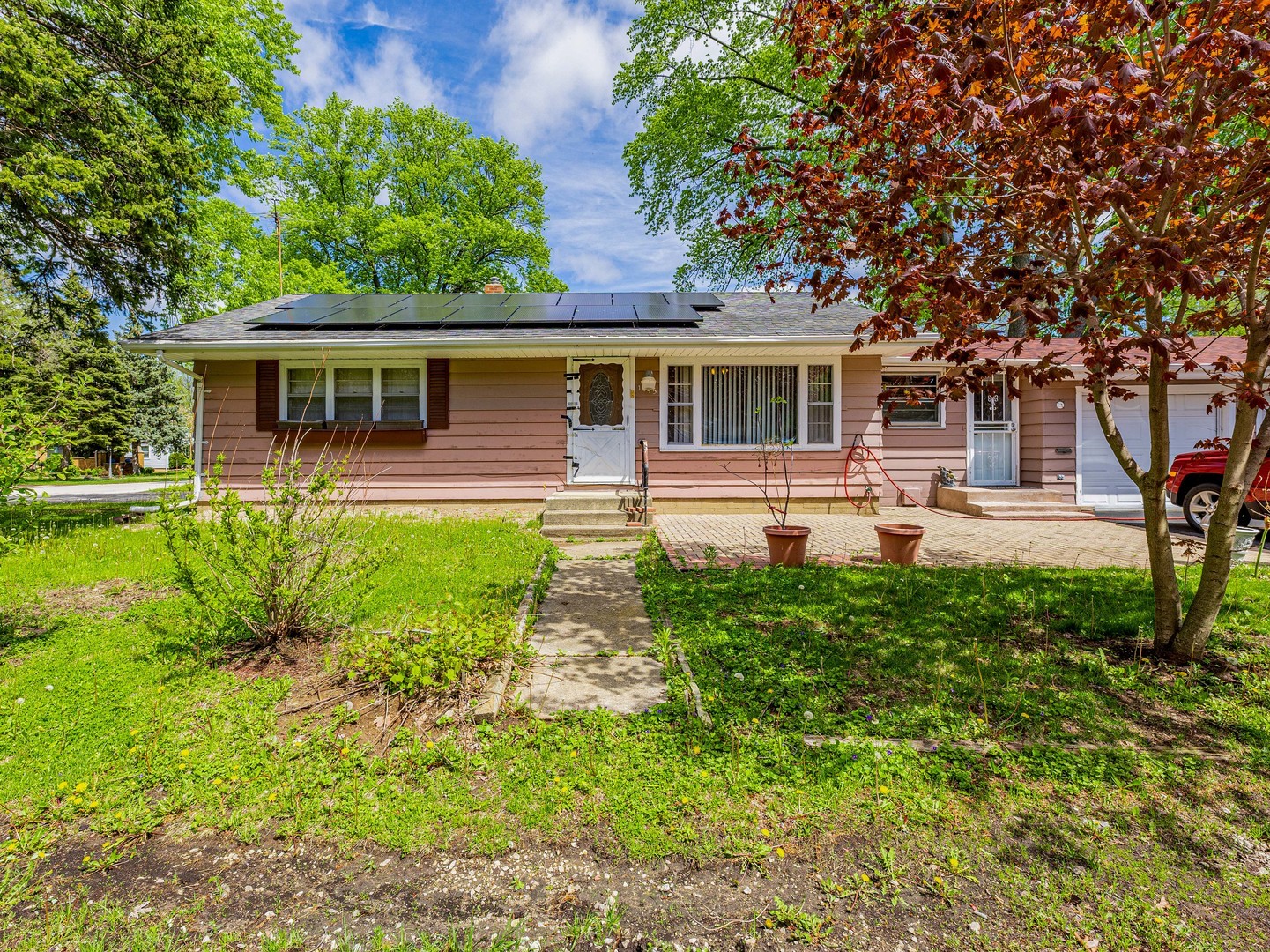 1045 Palace Street Aurora IL 60506