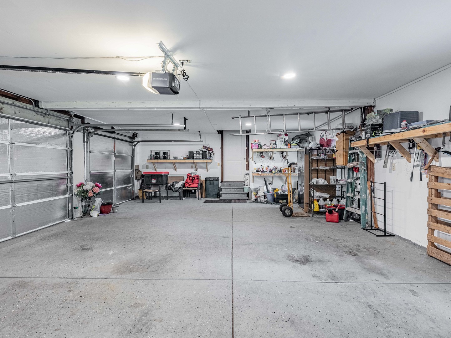 1045 Palace Street Aurora IL 60506