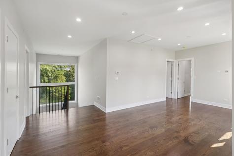 1744 Walnut Circle Northbrook IL 60062